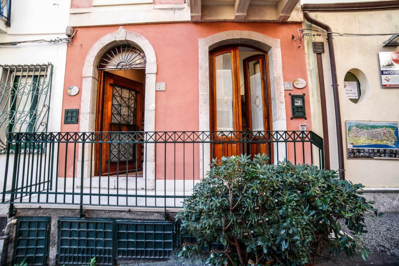 Il Carretto Taormina Center Apartman Kültér fotó